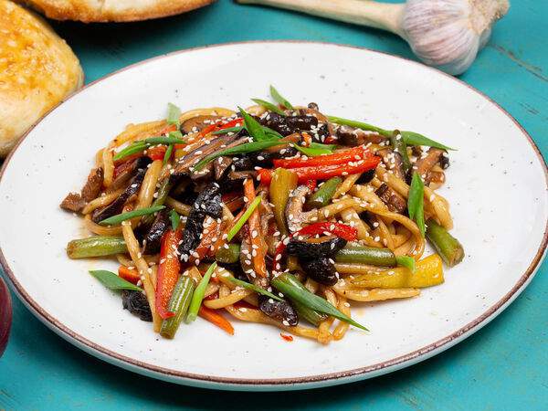 Бахор - Лагман с грибами