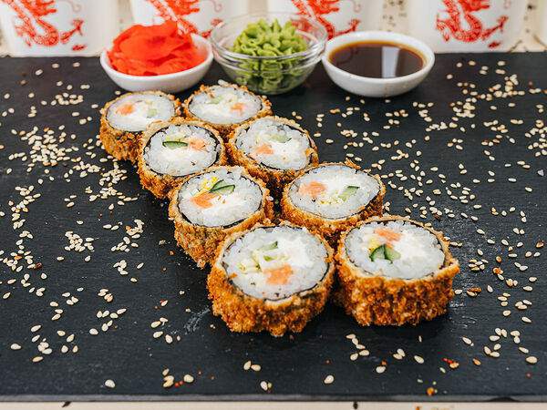 Wok & Sushi - Ролл Филадельфия темпура