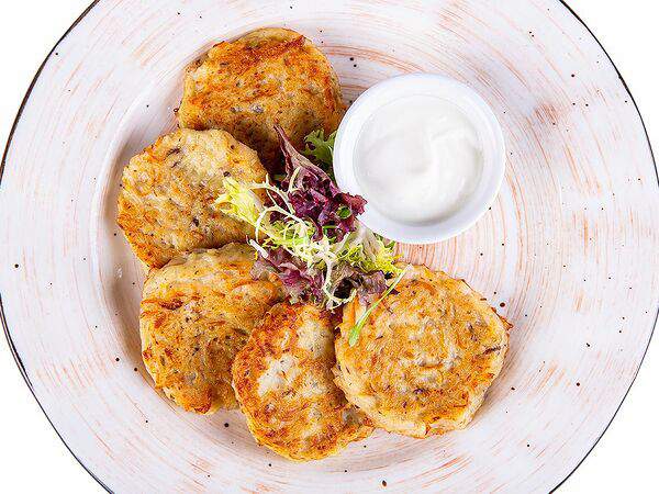 Казачок - Деруны с грибами и сметаной