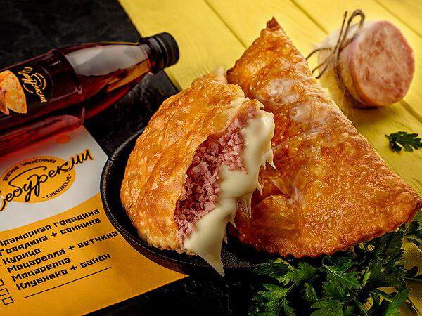 ЧебурекМи - Чебурек с ветчиной и сыром