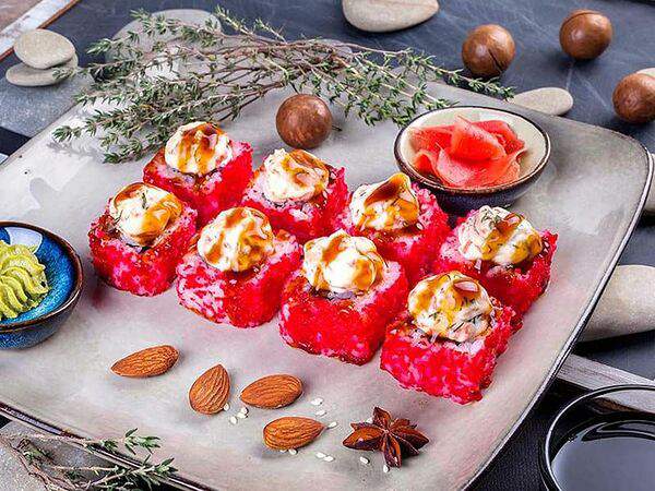 Дом роллов - Запеченный ролл Сырный с лососем