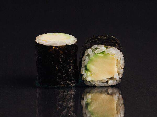 Fish & rice - Ролл Маки авокадо