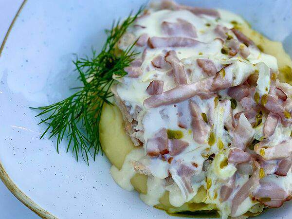 Ресторан 101 - Куриное филе с беконом, картофельное пюре