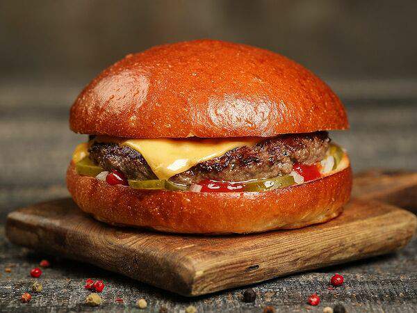 Франклинс Бургер - Чизбургер Макс