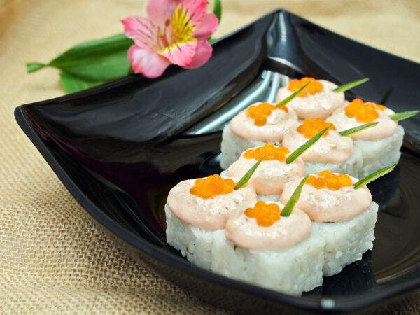 Кафе вегетарианской кухни Радхика - Ролл Лава