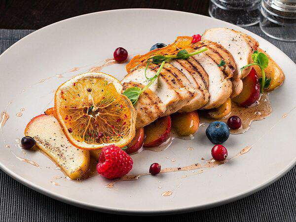 Перфетто - Цыплёнок в кисло-сладкой карамели с яблоком