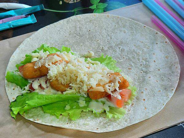 Твоя любимая еда - Цезарь ролл