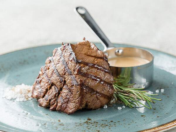 Craft Brew Cafe - Стейк из говядины с перечным соусом