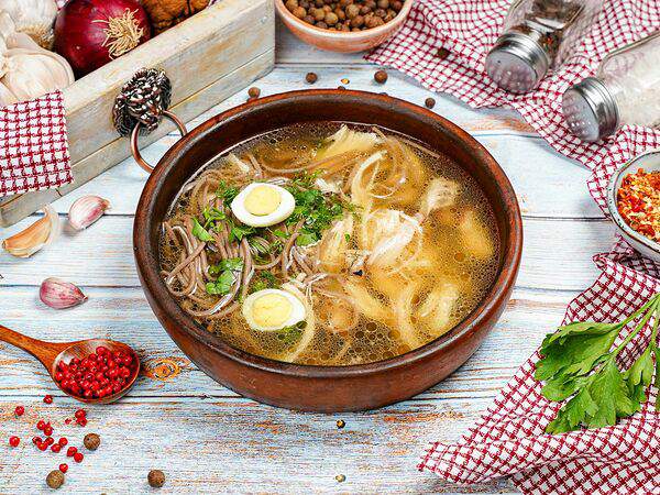 Хачапурная - Куриный суп с гречневой лапшой