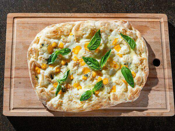 Фабрика - Римская пицца Четыре сыра