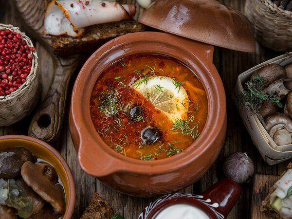 Корчма Хуторок - Солянка со шкварками
