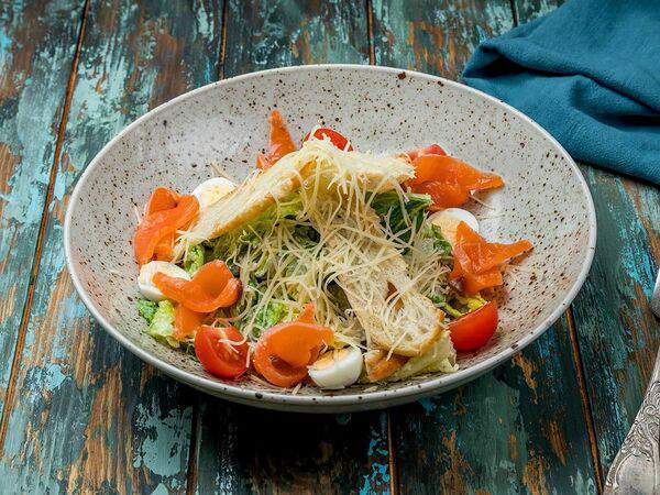 Food Tasty Cafe - Цезарь с лососем