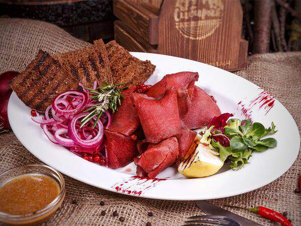 Кафе-пельменная Мамин Сибиряк - Строганина из ямальской оленины