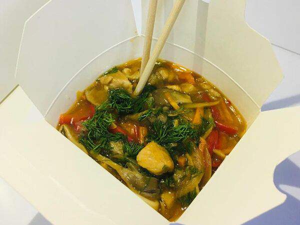 Amore - Лапша Яичная со свининой и вешенками