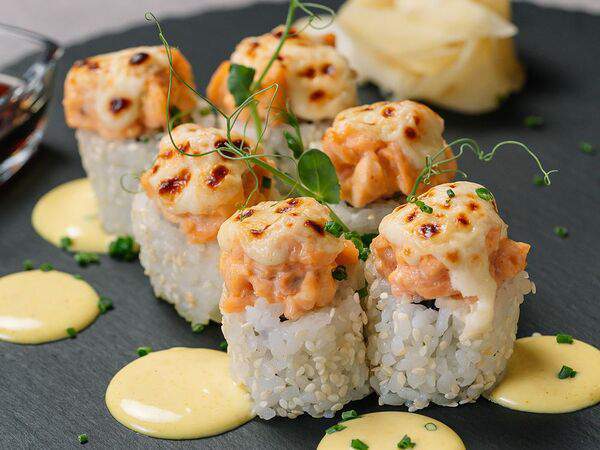 Океаника - Запеченный ролл с лососем