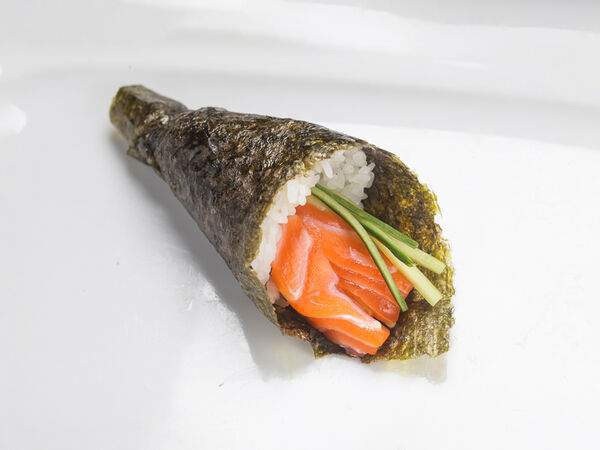 Самба суши - Ролл Темаки Спайси саке