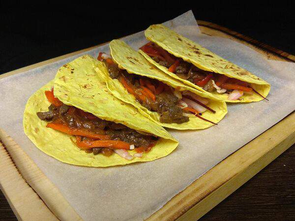 Burgerlux - Тако с говядиной по-восточному