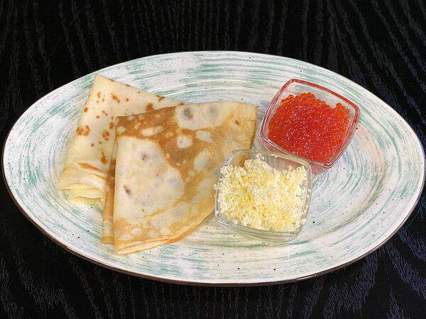 Bistro LAVASH - Блинчики с красной икрой