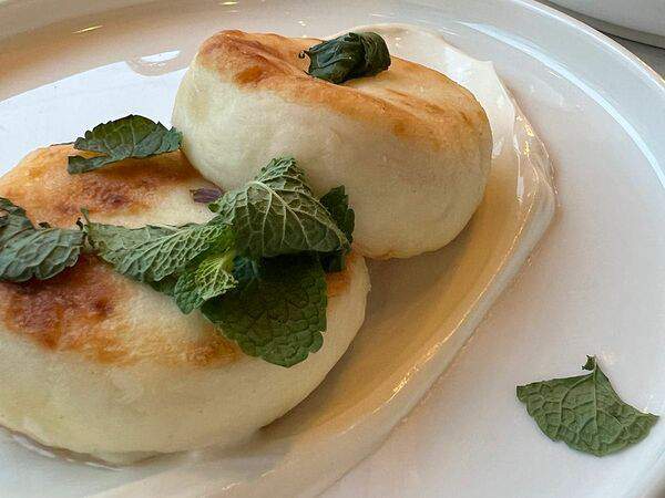 Eat Meet - Сырники со сметаной