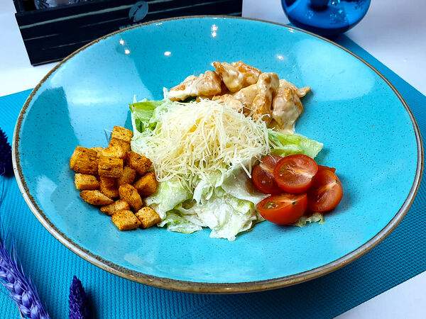 Toplivo - Салат Цезарь с курицей