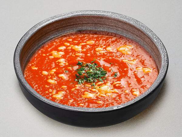 Mojo - Суп томатный с пармезаном