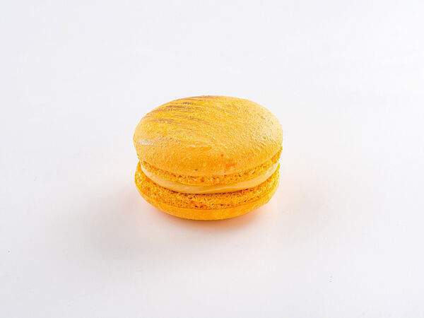 Udcкафе Upside Down Cake - Макаронс маракуйя