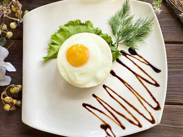 Tagam - Бифштекс с яйцом