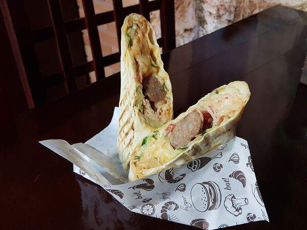 Старина Миллер - Ролл с баварской колбаской