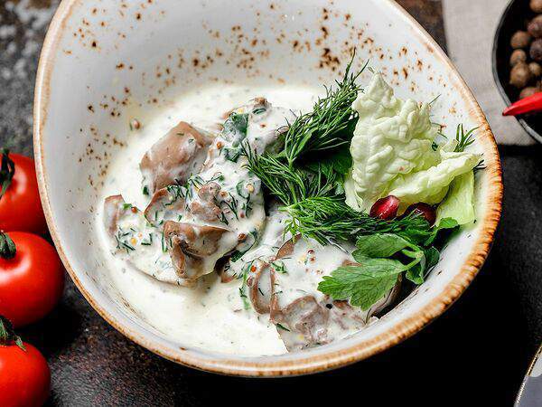 Бакладжан - Куриная печень в сливках со шпинатом