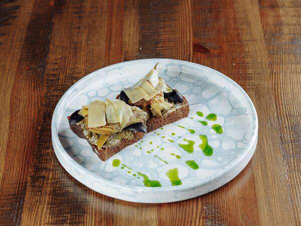 Коптильня - Брускетты c артишоками и пармезаном