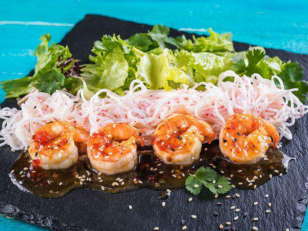 27 причал - Салат со стеклянной лапшой и цыплёнком