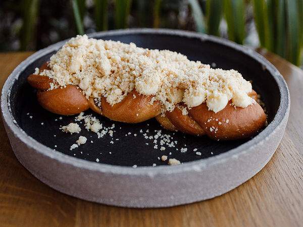 Sunny - Булочка с грушей