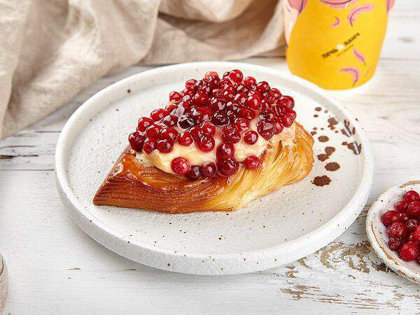 Печь & ланч - Канадская плюшка с брусникой