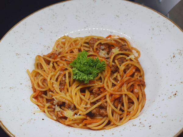 Нуар хаус - Спагетти Болоньезе