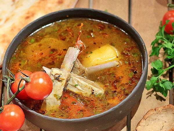 The Black Door - Шурпа с томлеными ребрышками барашка