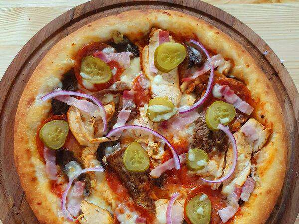 Crust Pie Pizza - Мясная