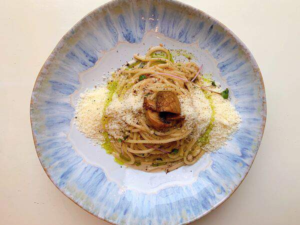 Negroni bar & enoteca - Спагетти бьянко болоньезе с кроликом, свининой и грибами