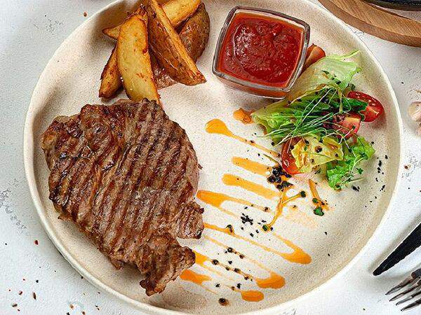 Семейный ресторан МишЛен - Стейк из свинины
