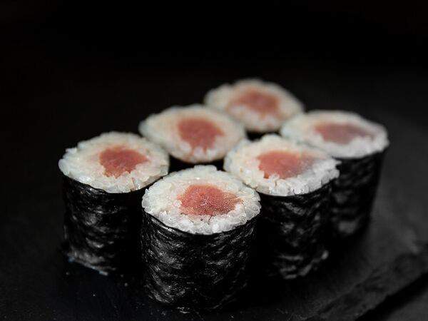 Youbona Sushi - Мини-ролл с тунцом