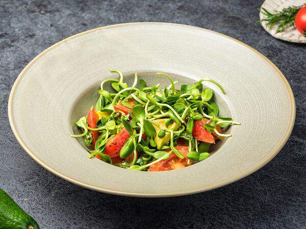 Щепка - Салат из авокадо с ростками подсолнечника