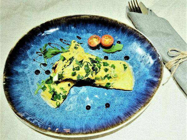 Nova Coffee - Омлет с сыром и зеленью