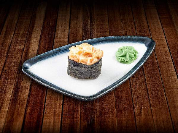 Тук-тук панда - Гункан спайси лосось