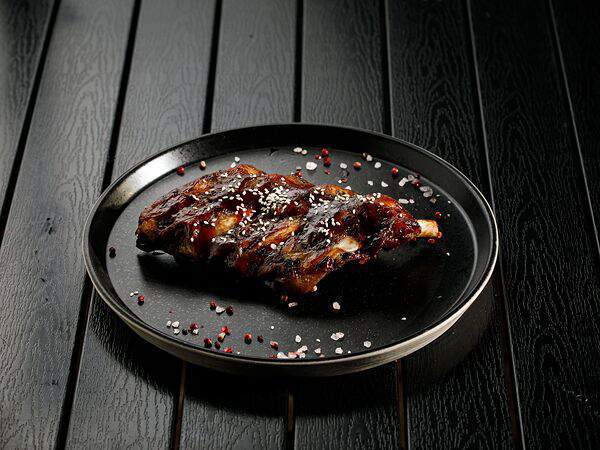 Mojo Bar - Свиные ребра BBQ
