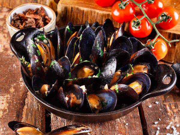 Фьюжн - Мидии в винном соусе