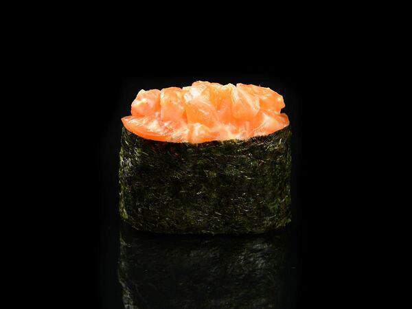 MORE Food - Спайси гункан с лососем