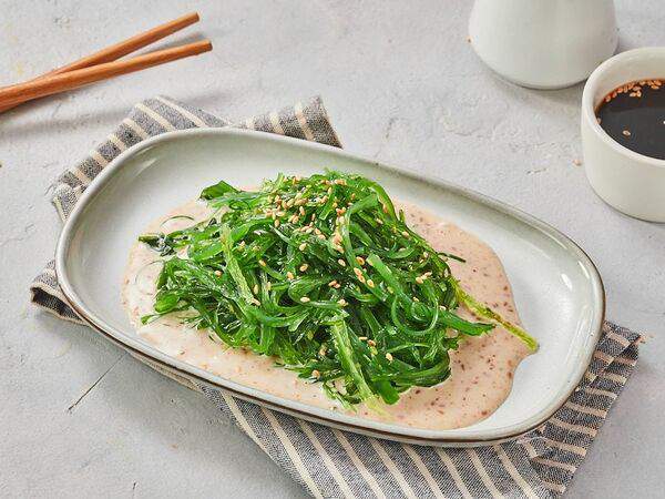 Dобрые суши - Салат Чука с ореховым соусом