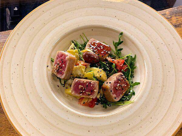 Dorada Rada - Теплый салат с тунцом