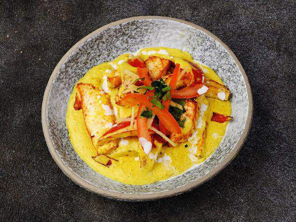 Sushi & More - Сыр жареный с паприкой в ореховом соусе