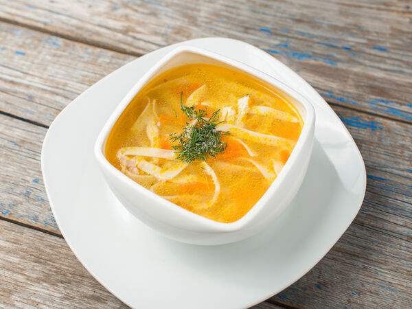 Harat's Irish Pub - Суп-лапша Куриная