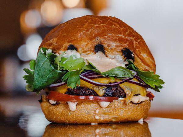 Chado Burger Bar night - Бургер One Гоги